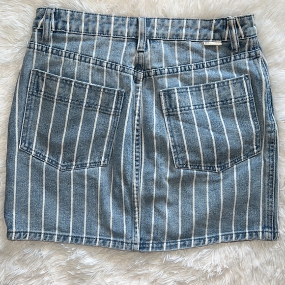 Billabong Striped Denim Skirt - Picture 2 of 3